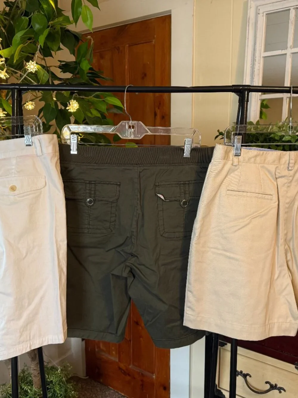 Dockers Cargo Shorts Size 12 Women's with Lee Easy Fit (12) & Liz Claiborne (12)